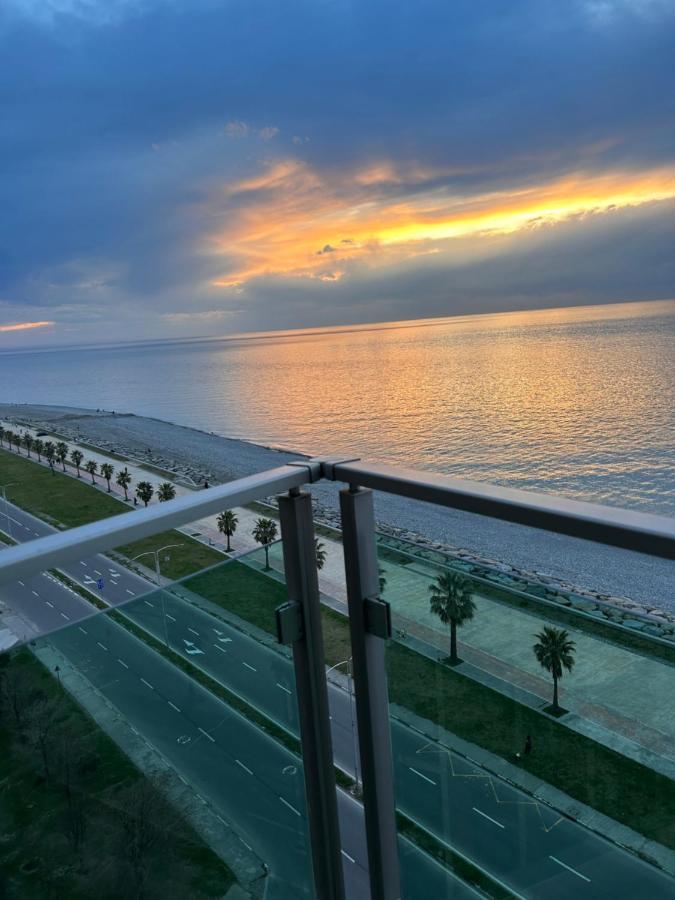 Zeyton Hotell Batumi Exteriör bild